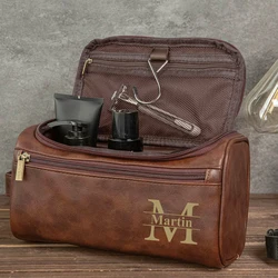 Personalized Men's Leather Toiletry Bag, Groomsmen Gifts, Dopp Kit, Gift for Him, Travel Toiletry Bag, Men's Leather Accessory