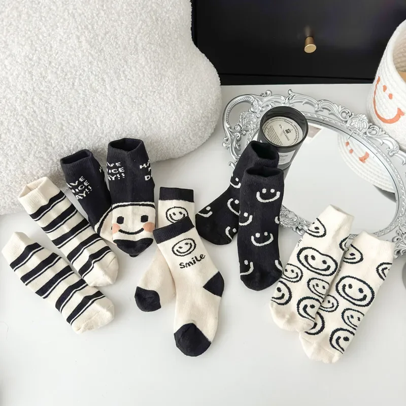 Autumn Winter Thicken Warm Kids Boys Socks Smile Face Black White Letter Striped Brushed Cozy Sports Soft Lovely Socks For Boys