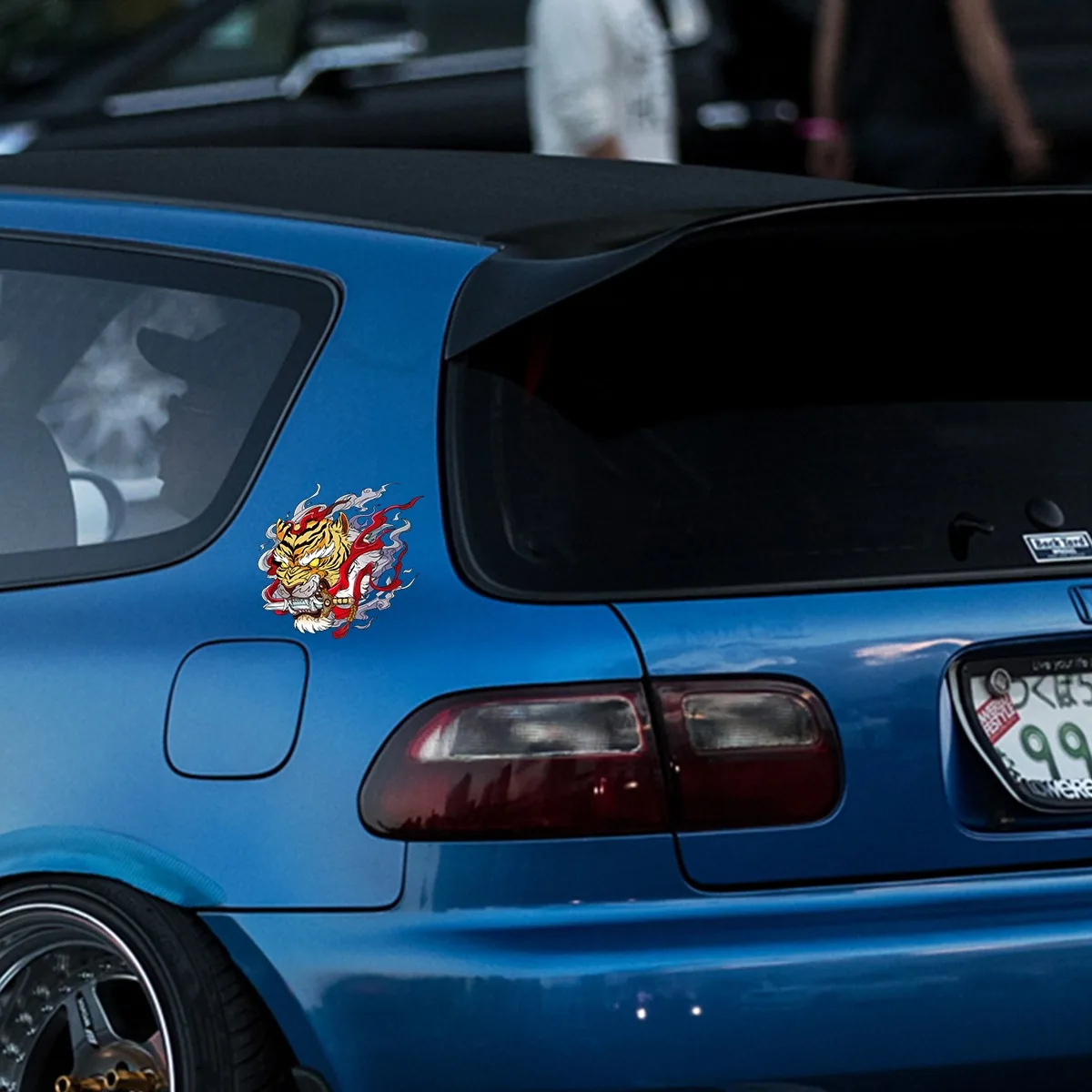 2 قطعة اليسار واليمين الأبيض النمر ملصقات عاكسة دراجة نارية ملصق مائي اكسسوارات Motoebike الجسم تعديل الكرتون الشارات #4