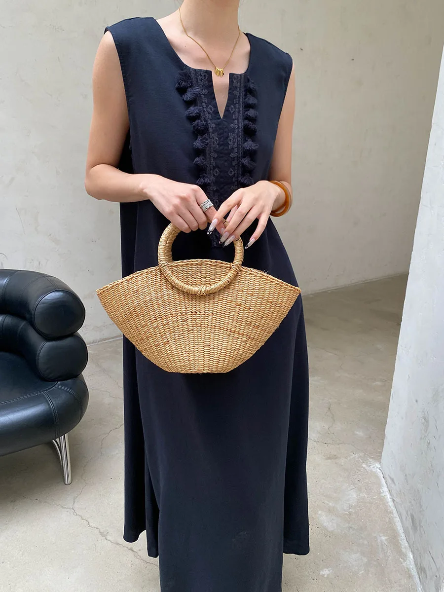 Sommerliches, lässiges, einfarbiges, ärmelloses Westenkleid für Damen mit V-Ausschnitt, Stickerei und Quasten – Detail 6