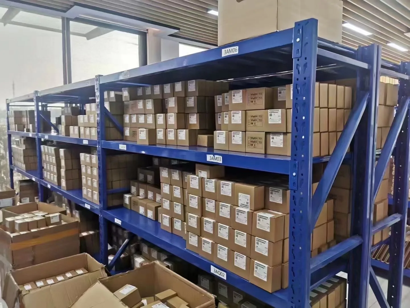 التحكم الصناعي 100% جديد وأصلي 1756-A17K أتمتة PLC رائجة البيع في الصناعة