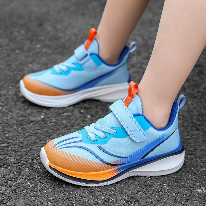 

Брендовая спортивная обувь для мальчиков, кроссовки для бега, детская легкая обувь, детские кроссовки, уличная обувь с поворотными пуговицами