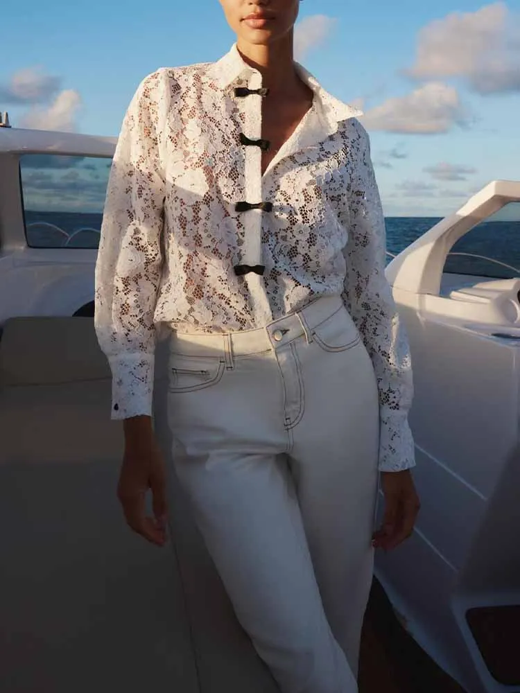 

Новая женская повседневная и простая кружевная рубашка с длинными рукавами и лацканами в европейском и американском стиле с украшением в виде банта.