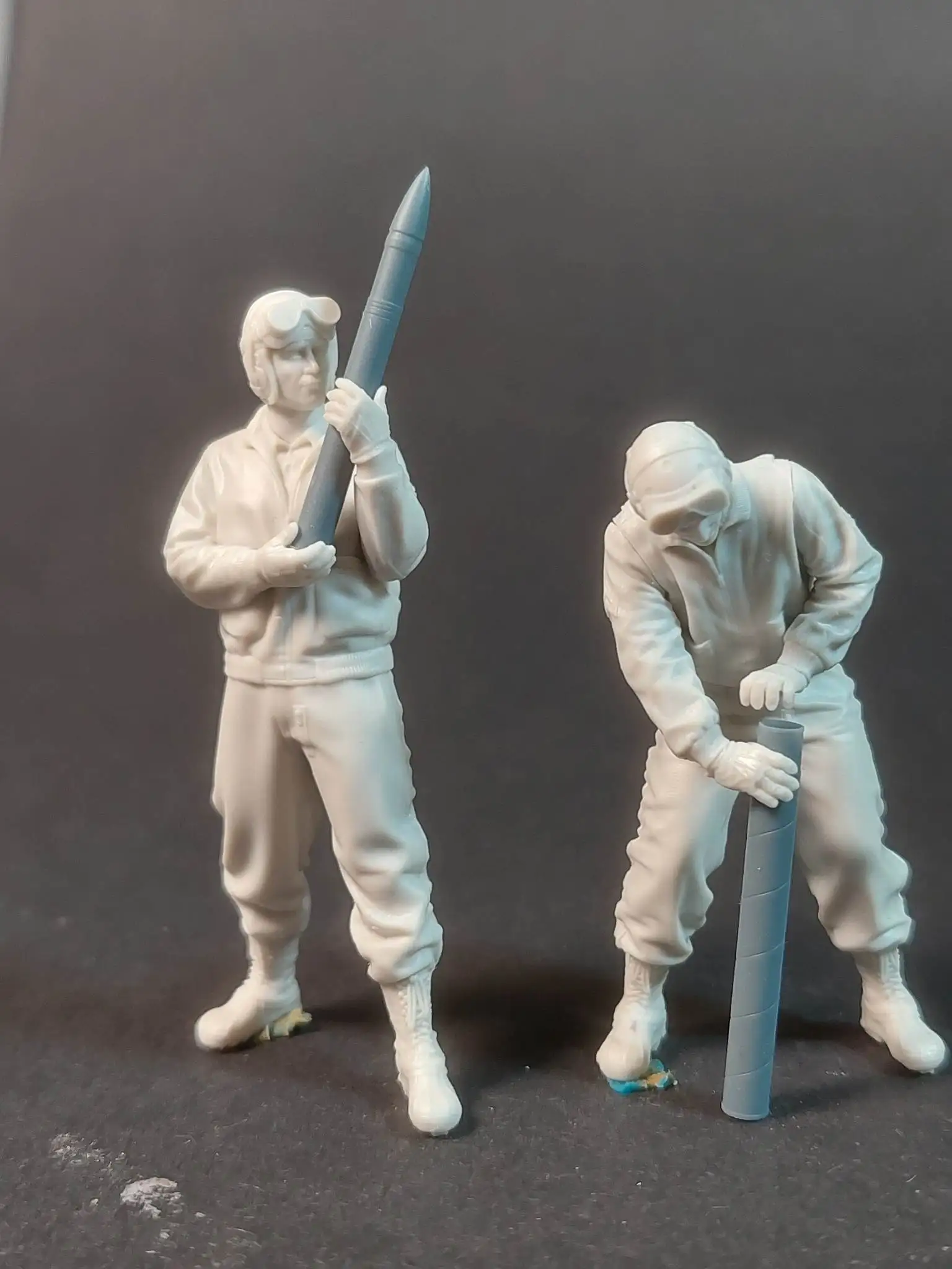 1/35 Resin Model Figure GK ,2 Figure , Unassembled and unpainted kit