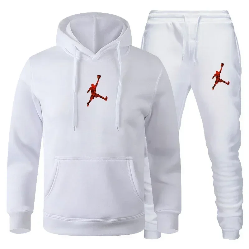 A 2-piece men's outdoor fitness sportswear set featuring a hooded long-sleeved sweatshirt, pullover and casual pants for autumn