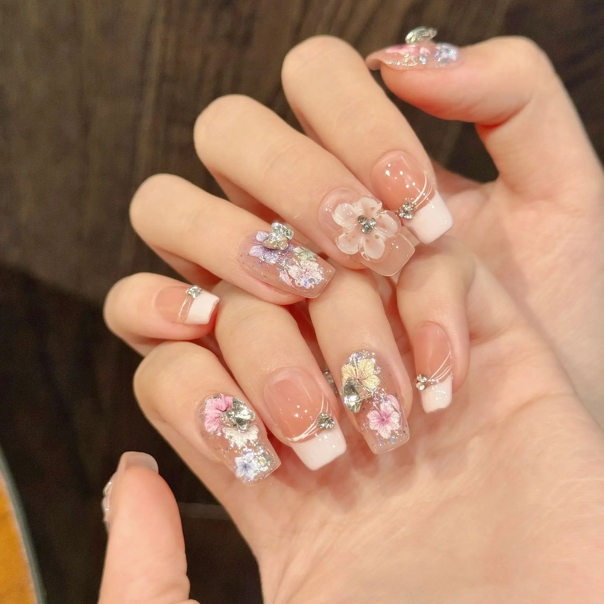 

10pcs French Press on Nails Tips Flower Diamond Design Fake Nail Art Mid-length Square False Nail Spring Summer Blush Manicure