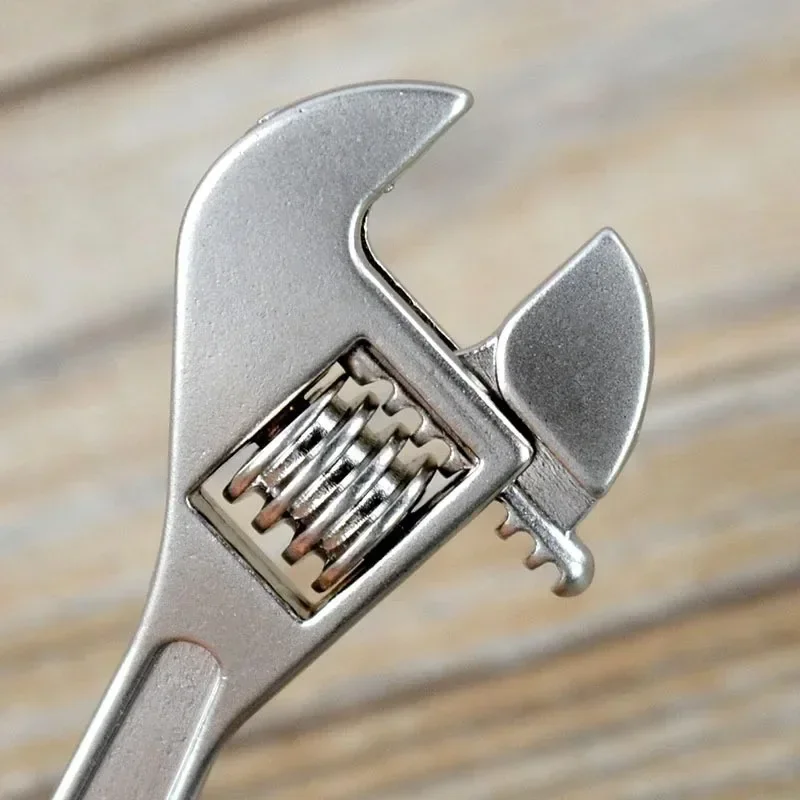 Mini Adjustable Wrench Keychain Metal Rotatable Spanner Portable Hand Tool Key Ring Pendant For Car Keys Backpack Men Gift