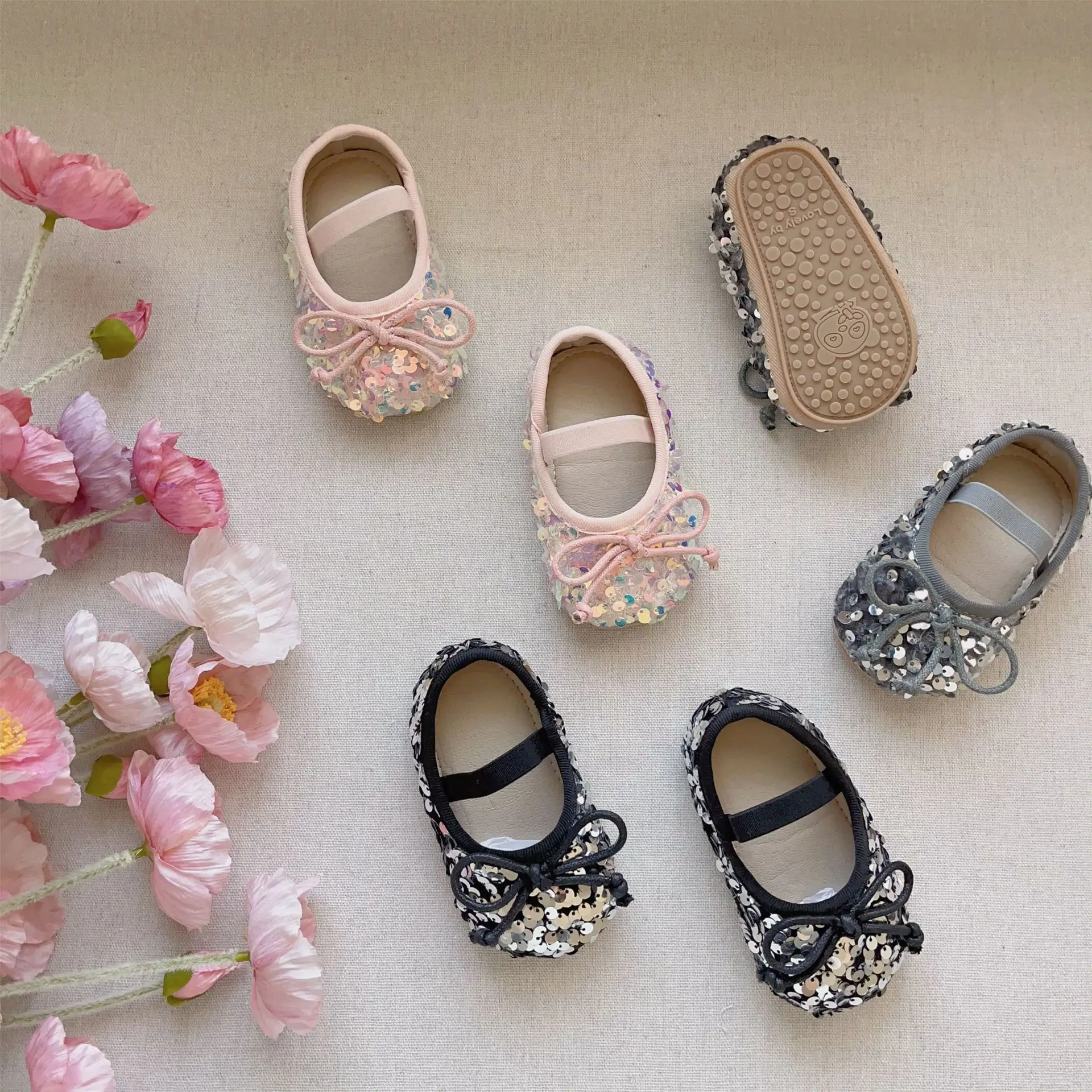 Brand Baby Shoes 2025 Summer Pearl Sequined Princess Shoe Girl Leather Shoe Anti Slip Soft Sole Walking Shoe Bow Newborn Shoes
