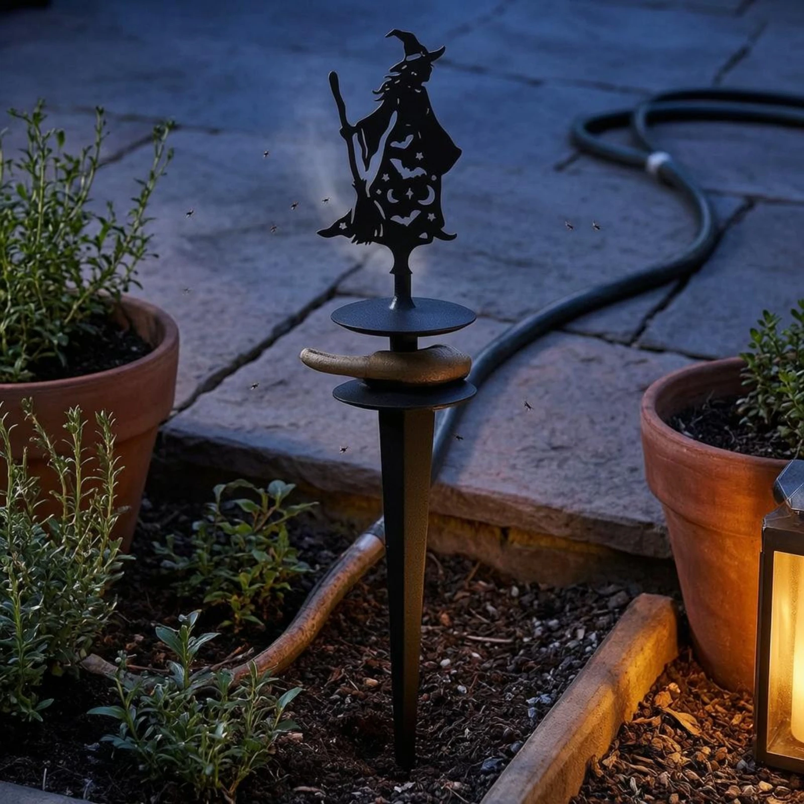 Garden Hose Holder Stake Cutout Witch Hose Holder Outdoor Storage Stable Base Heavy Duty