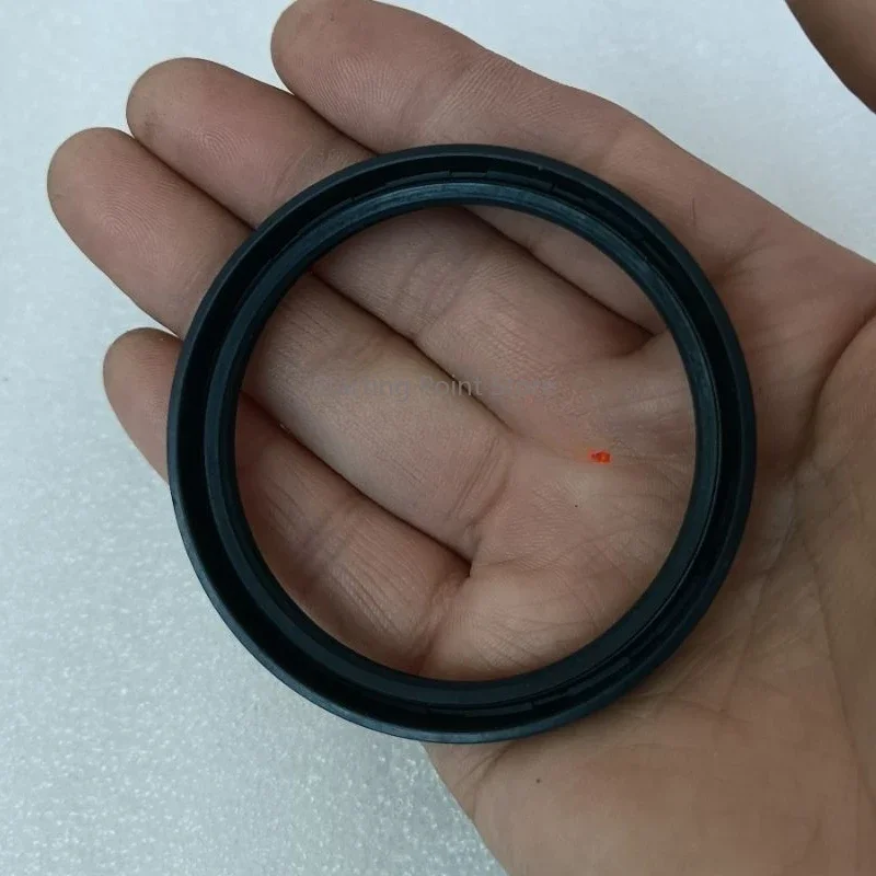 

Suitable for Dongfeng Duolika BAIC Foton Dongfeng Kong EQ140 half shaft oil seal 53 * 63 * 7/8