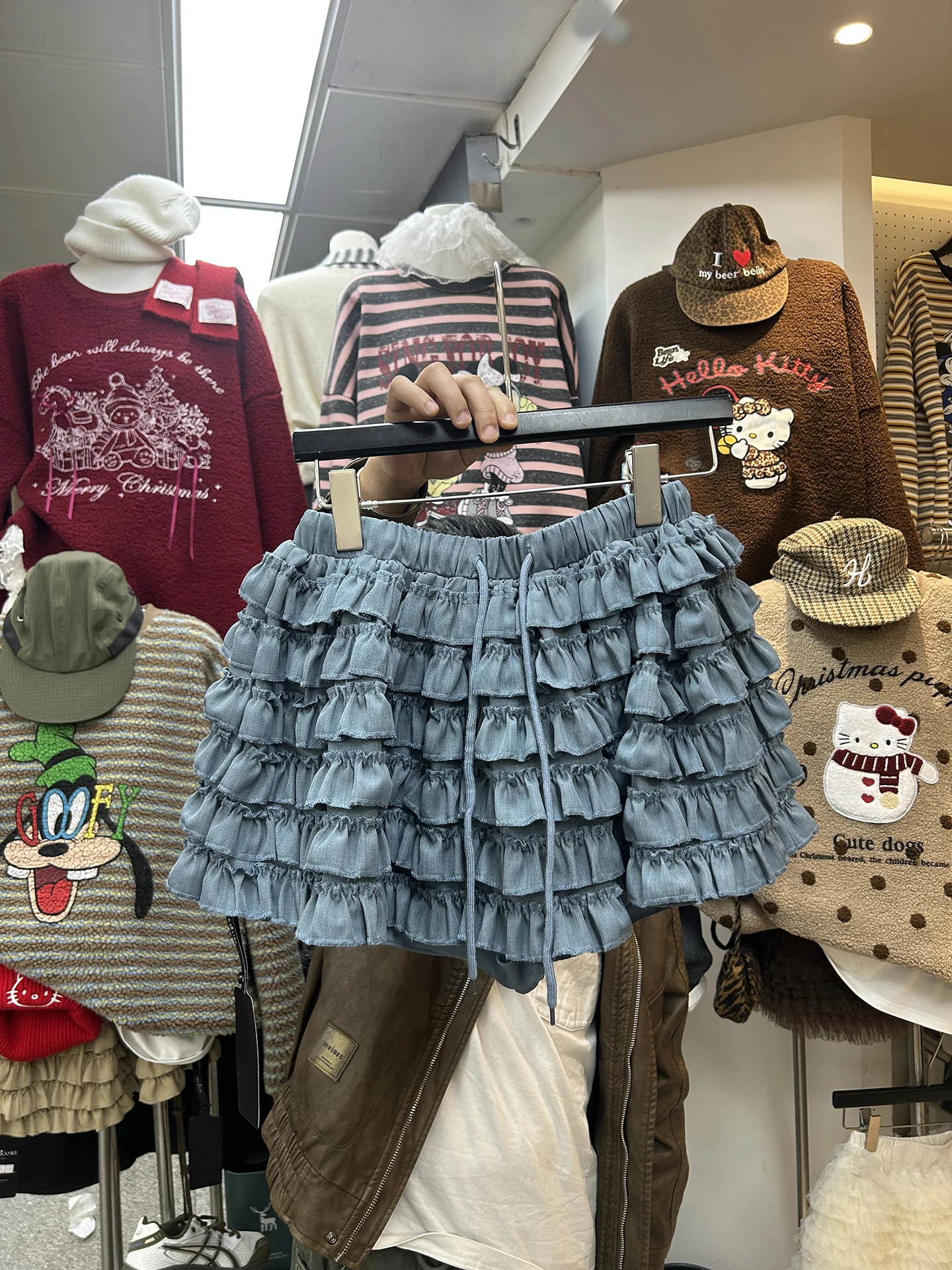 

Корейская модная короткая юбка с эластичной талией, многоярусная, стройнящая, средней длины, трендовая, для повседневной носки, женская