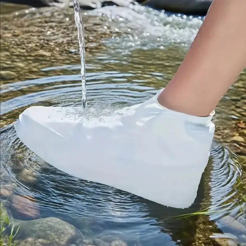 1 pair of white shoe covers, waterproof and non slip, suitable for outdoor rainy days and daily commuting