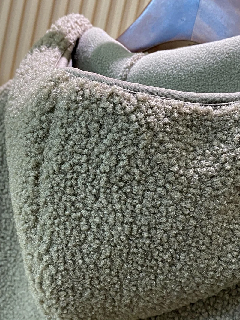 Thiened 両面フェイクシープスキン ロングスベ ジッパーコート 暖かい ルーズフィット 通勤用 スレ ポリエステル繊維 オルト アウターウェア