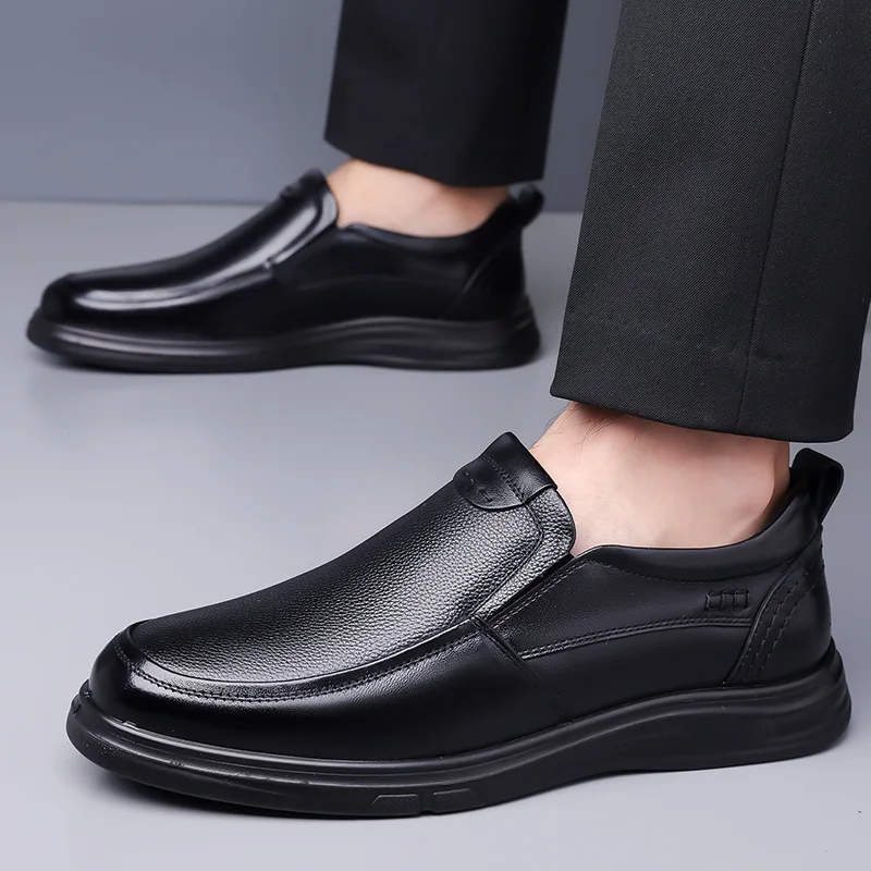 New Men Casual Shoes Fashion Business Formal Men Shoes Comfort Slip on Male Loafers Soft Sole Wear-Resistant Leather Work Shoes