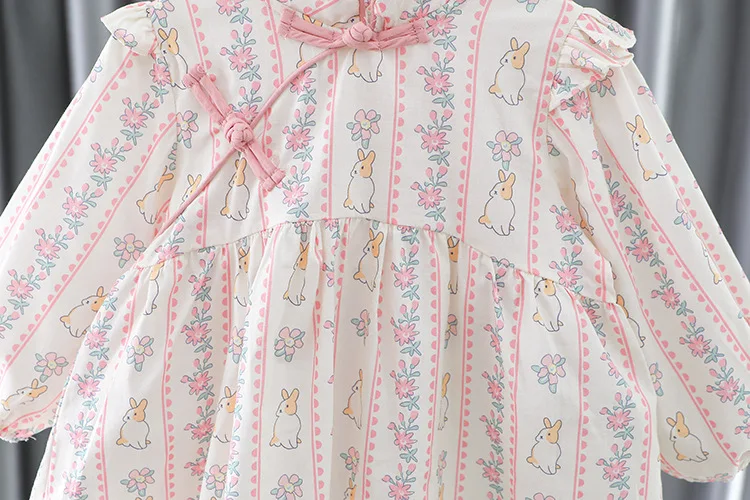 Girls\' Dress with Floral Pattern, Pink Cheongsam, Button Lantern Sleeves, Knee-length Skirt, Casual and Sweet