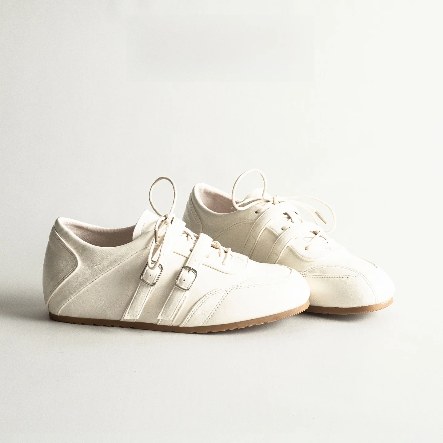chaussures-de-ballet-en-cuir-pour-femme-collection-printemps-2026-style-decontracte-mary-janes-a-double-boucle-rehaussantes-tendance-et-polyvalentes