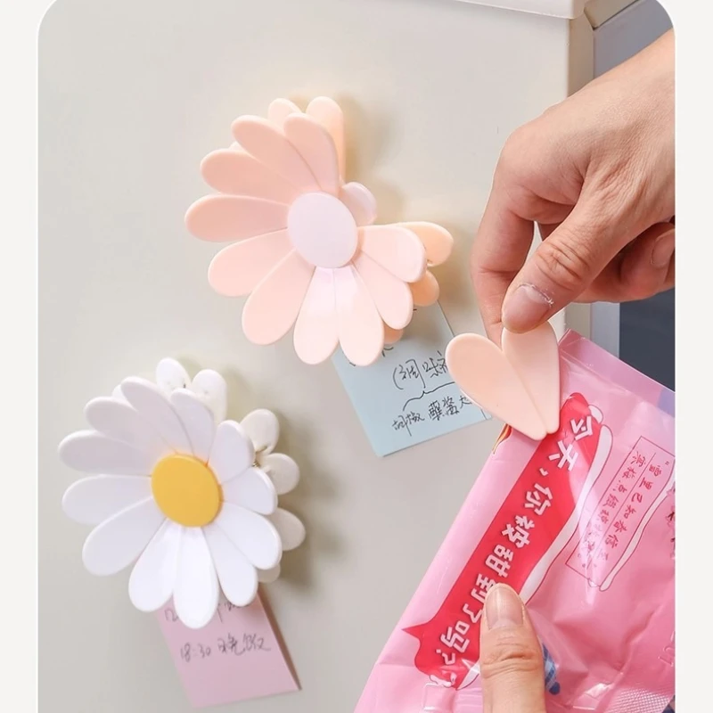 Magnetic Small Daisy Snack Sealing Clip Personalized Petal Creative Three-dimensional Refrigerator Sticker Food Bag Clip