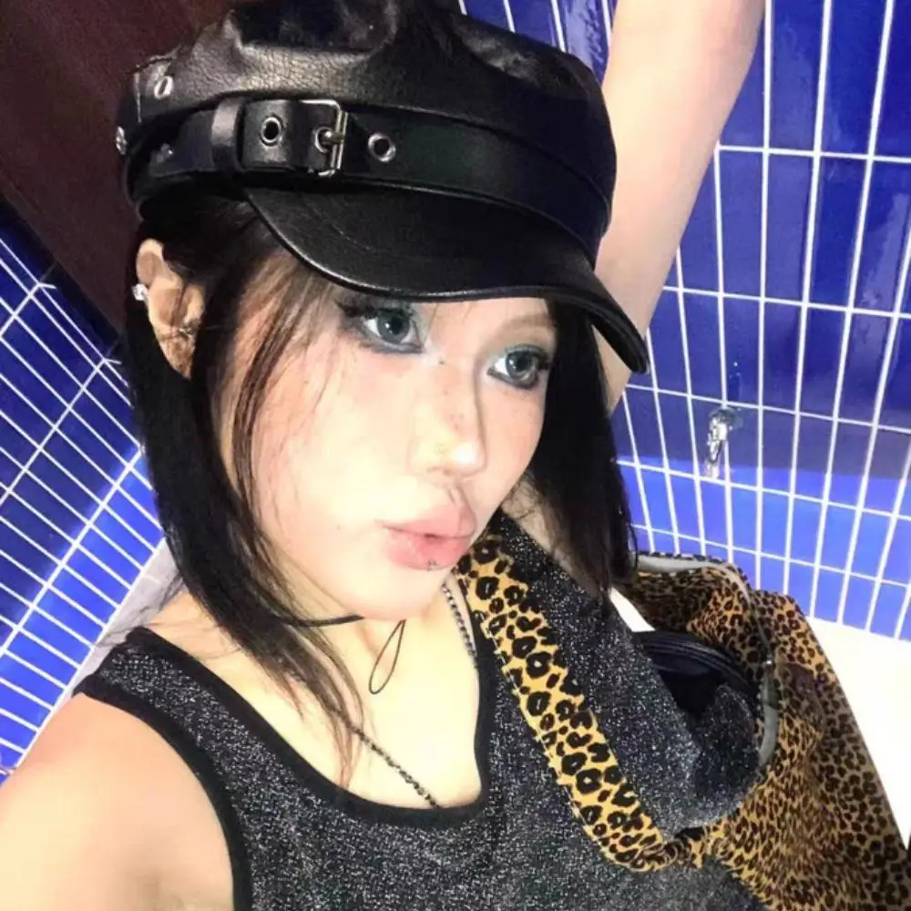 

Punk Cool PU Leather Beret Hat Fashion Ladies Hat Super Fire Wild Hats High Quality Caps British Painter Hat Octagonal Caps New