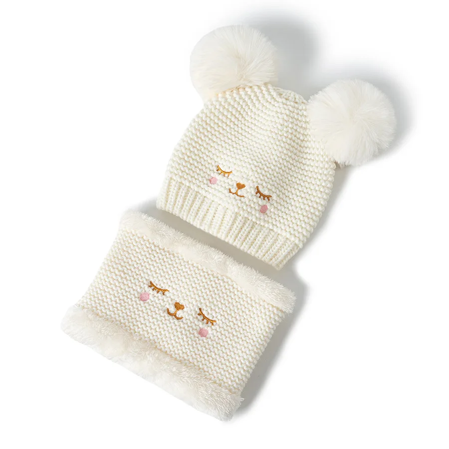 Crianças de inverno de 3 a 14 anos, este chapéu e lenço de veludo Ártico com padrão de coração são fofos, versáteis e adequados para uso diário