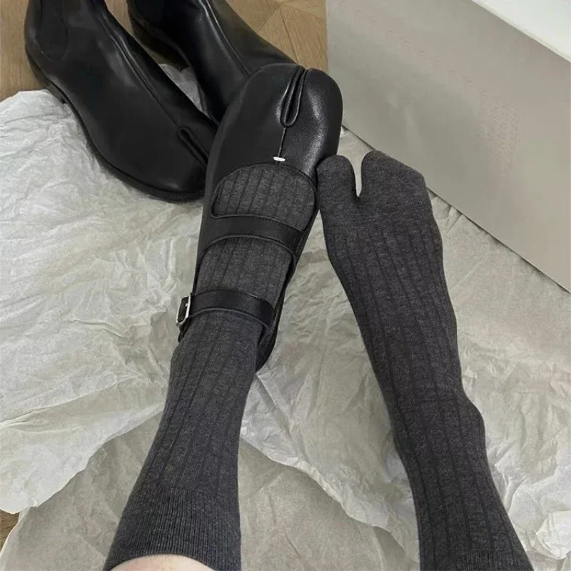 Women's Harajuku Split Two-Toed Socks Black White Two Fingers Tube Two Finger Socks Female Comfortable Fiber Japanese Sox