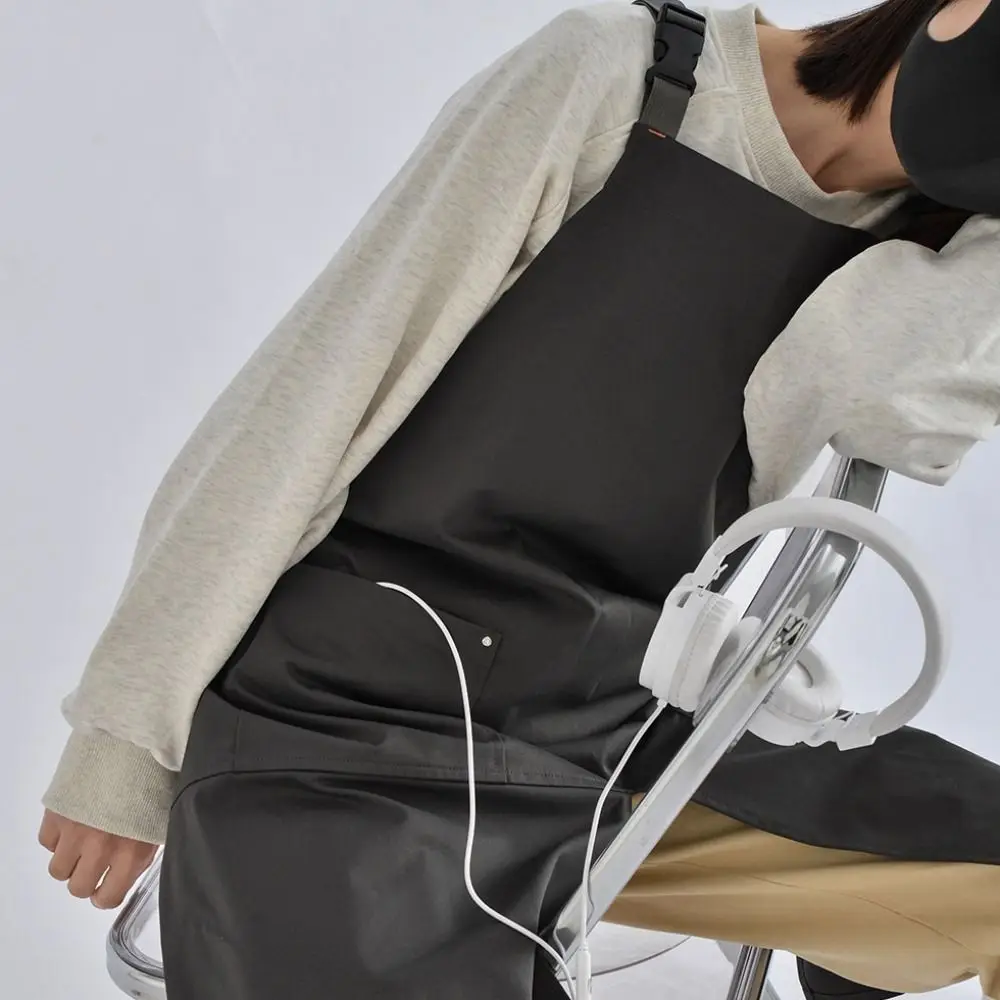 

Home Use Korean Japanese Style Waterproof Apron Solid Color with Pockets Cooking Apron Adjustable Soft Sleeveless Apron Adult