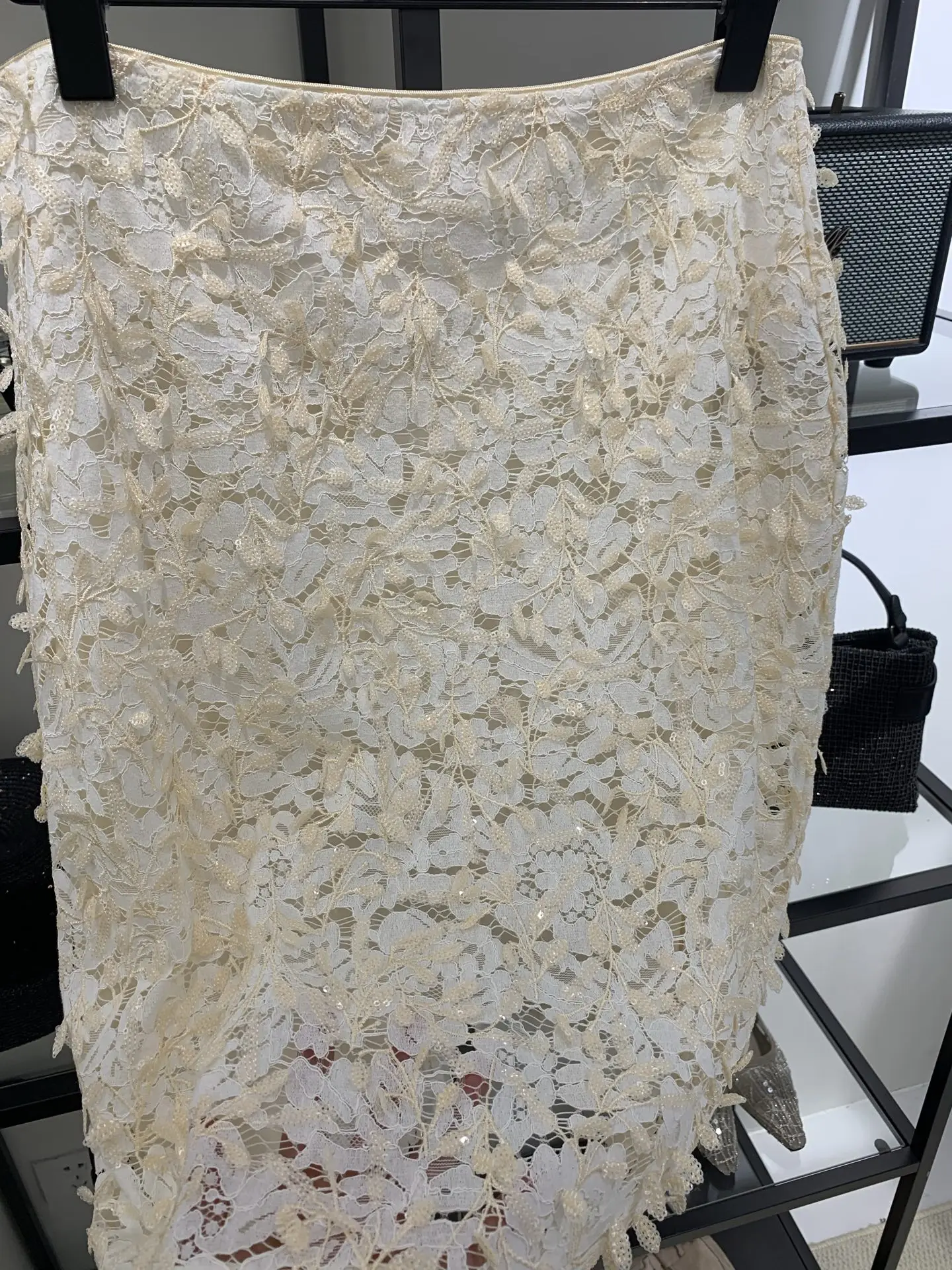2026 Spring/Summer New Arrival: High-Quality, Stylish, And Casual Women'S Mini Skirt Featuring Intricate Embroidery And Sequins