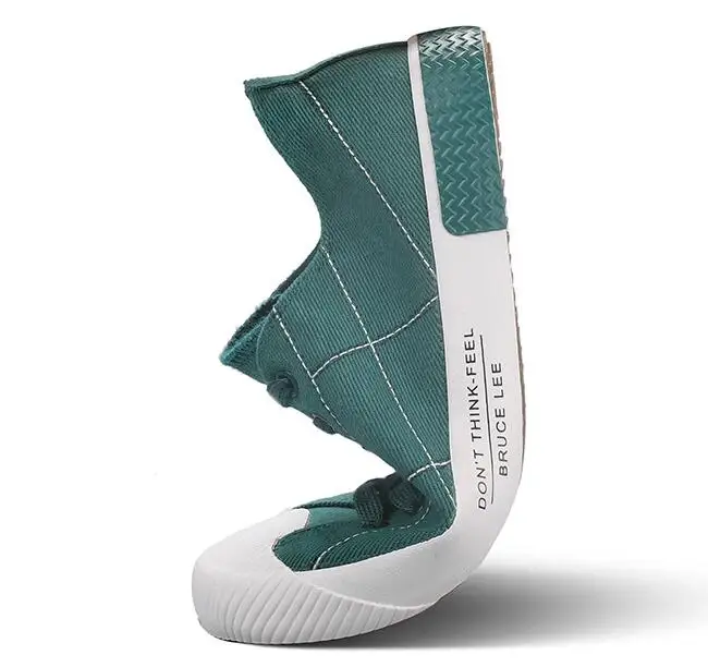 

Lightweight breathable Men Shoes New Canvas Shoes Comfortable Plus Size Fashionable Men Casual Sneakers outdoor walking shoes