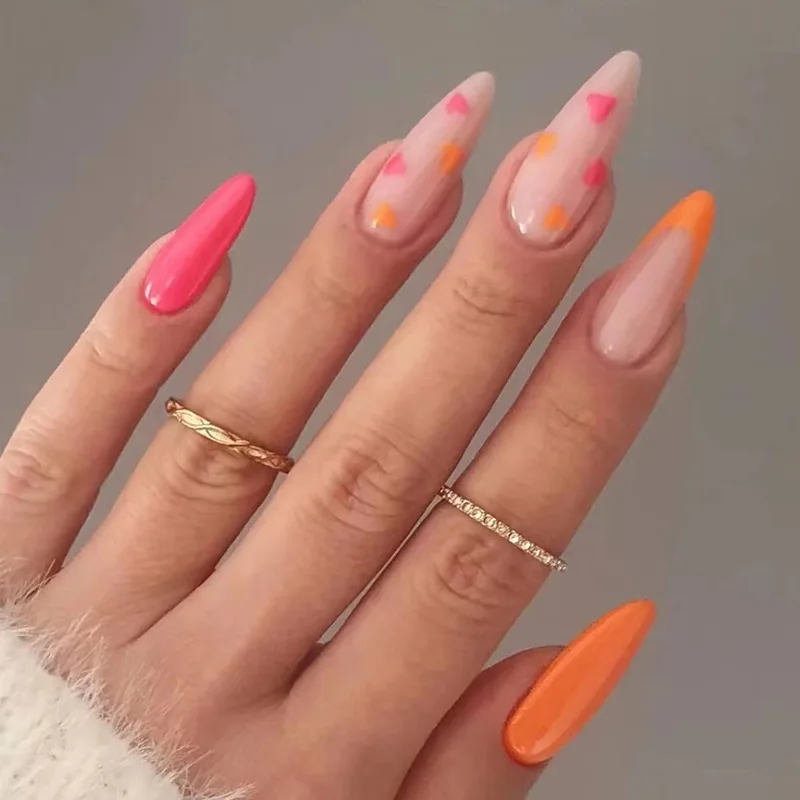 

24pcs Press-on False Nails Featuring Almond-shaped French Manicure Design Perfect for Valentine's Day Ideal As A Gift for Girls