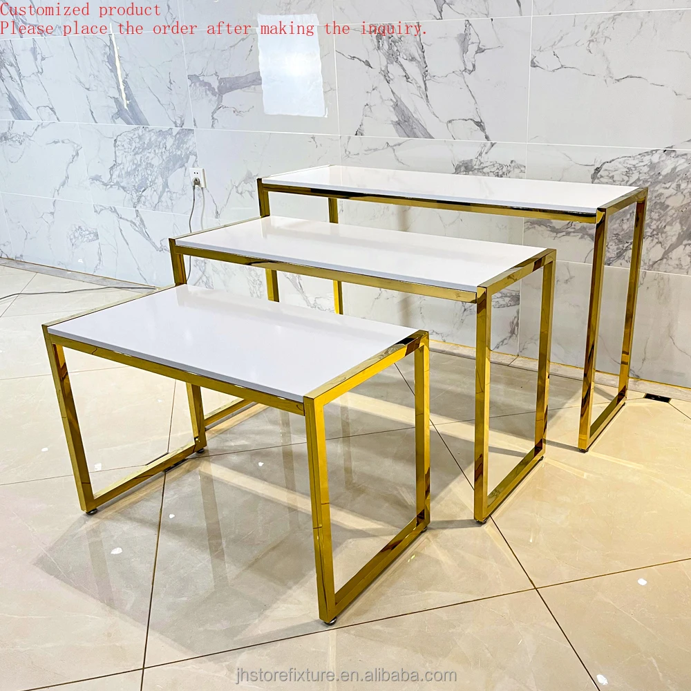 

Custom.Custom .Custom.Luxury Style Metal Golden Color Dessert Table Top Display Set Racks Shoes Bag Display Stand for Store