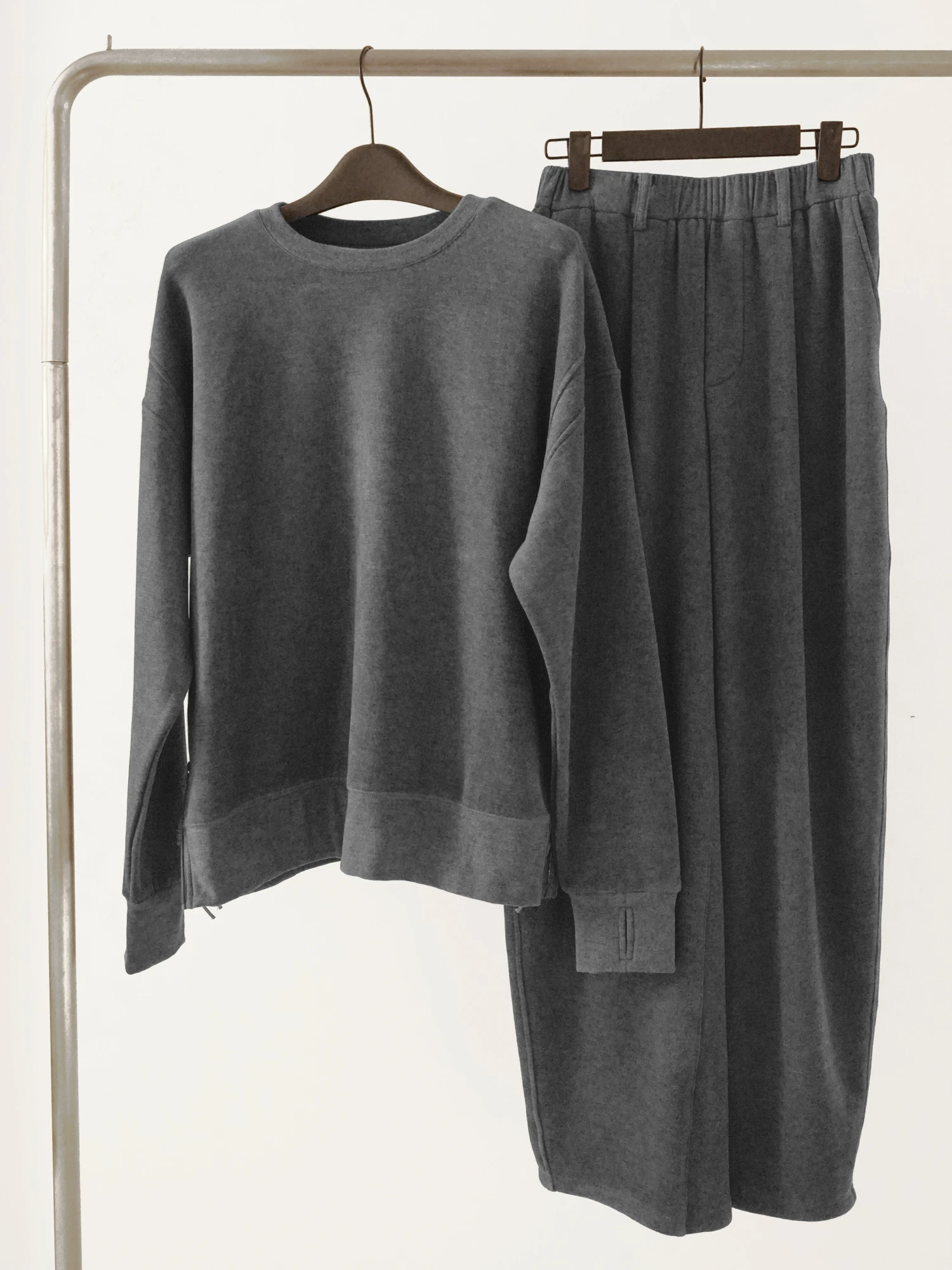 

EyesMag Wool Silk Bamboo Fiber Zipper Hoodie Elastic Waist Knife Long Pants ey Bla/Mid ey/Brown Women's Faion Set