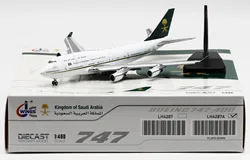 LH4287A Alloy Collectible Plane Gift JC Wings 1:400 Saudi Royal Aviation Boeing 747-400 Diecast Aircraft Model HZ-HM1 Flaps Down