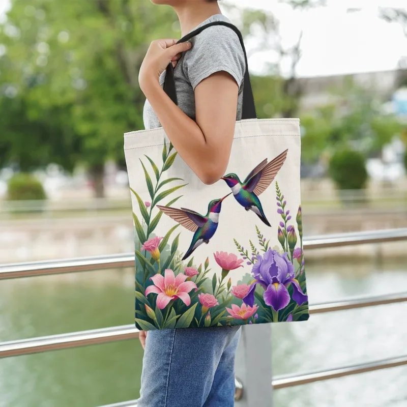 1pc [Tote Bag] 2D Flat Effect, Fresh Hummingbird Iris Lily Hand-Painted Pattern Tote Bag, Large Capacity Casual And Practical, S