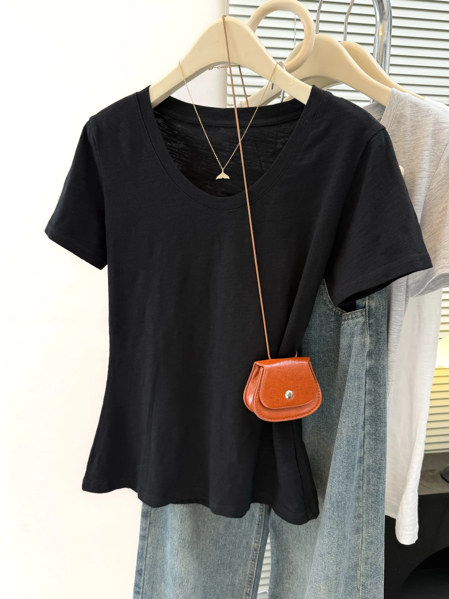 Slim Fit U-Neck Short Sleeve T-Shirt Women's Summer New Korean Style Bamboo Cotton Basic Shirt Shoulder Width Regular Cotton