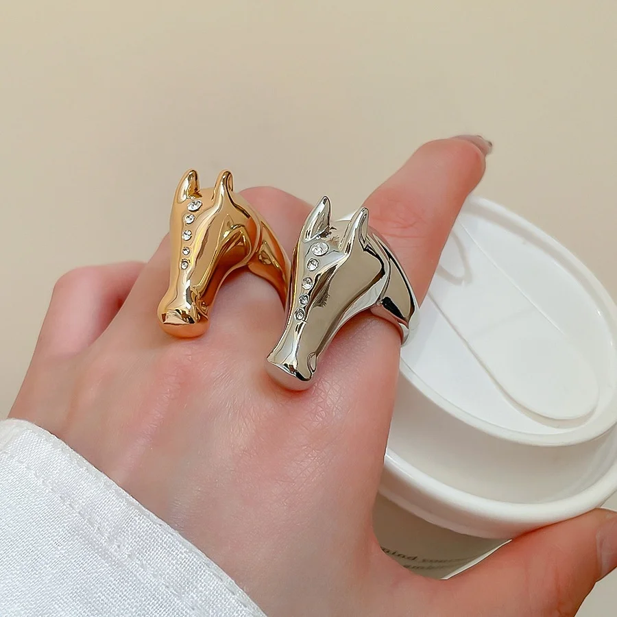 

Fashionable Open Ring Set with Embedded Diamond for Women Shape Design Suitable for Chinese Zodiac Year Alloy Material