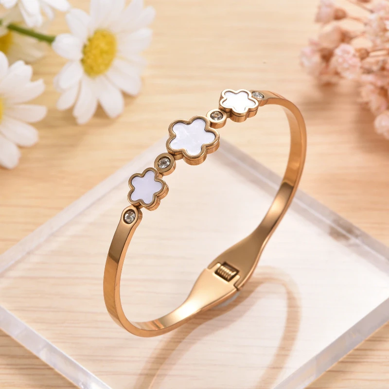 18K vergoldeter Edelstahl-Armreif, romantisches Schmuckgeschenk, wasserdicht, eleganter Schmuck – Detail 5