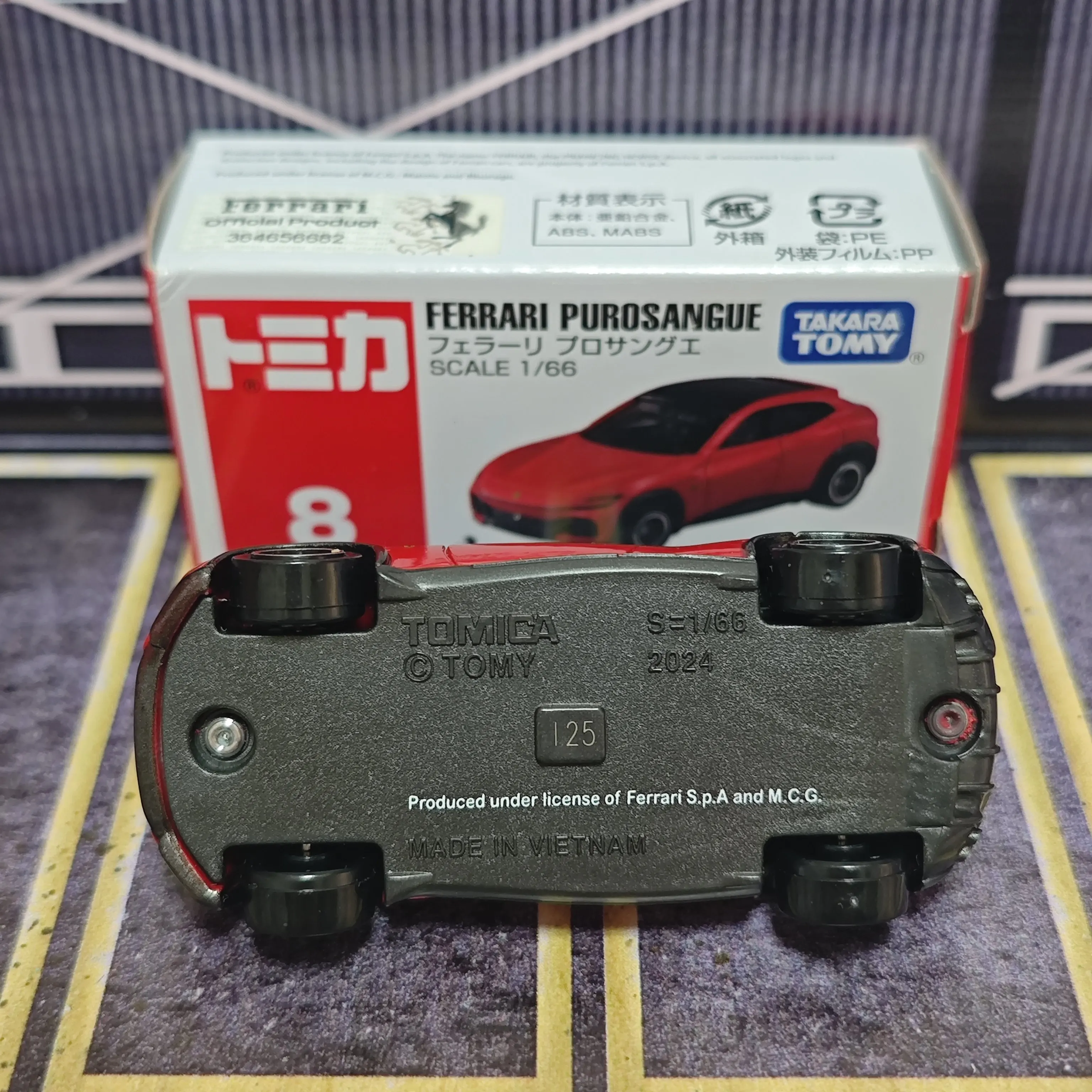 Takara Tomy Tomica No.8 Ferrari Sports Car Static Diecast Alloy Vehicle Metal Model Simulation Collection Ornament Kids Boys view 6