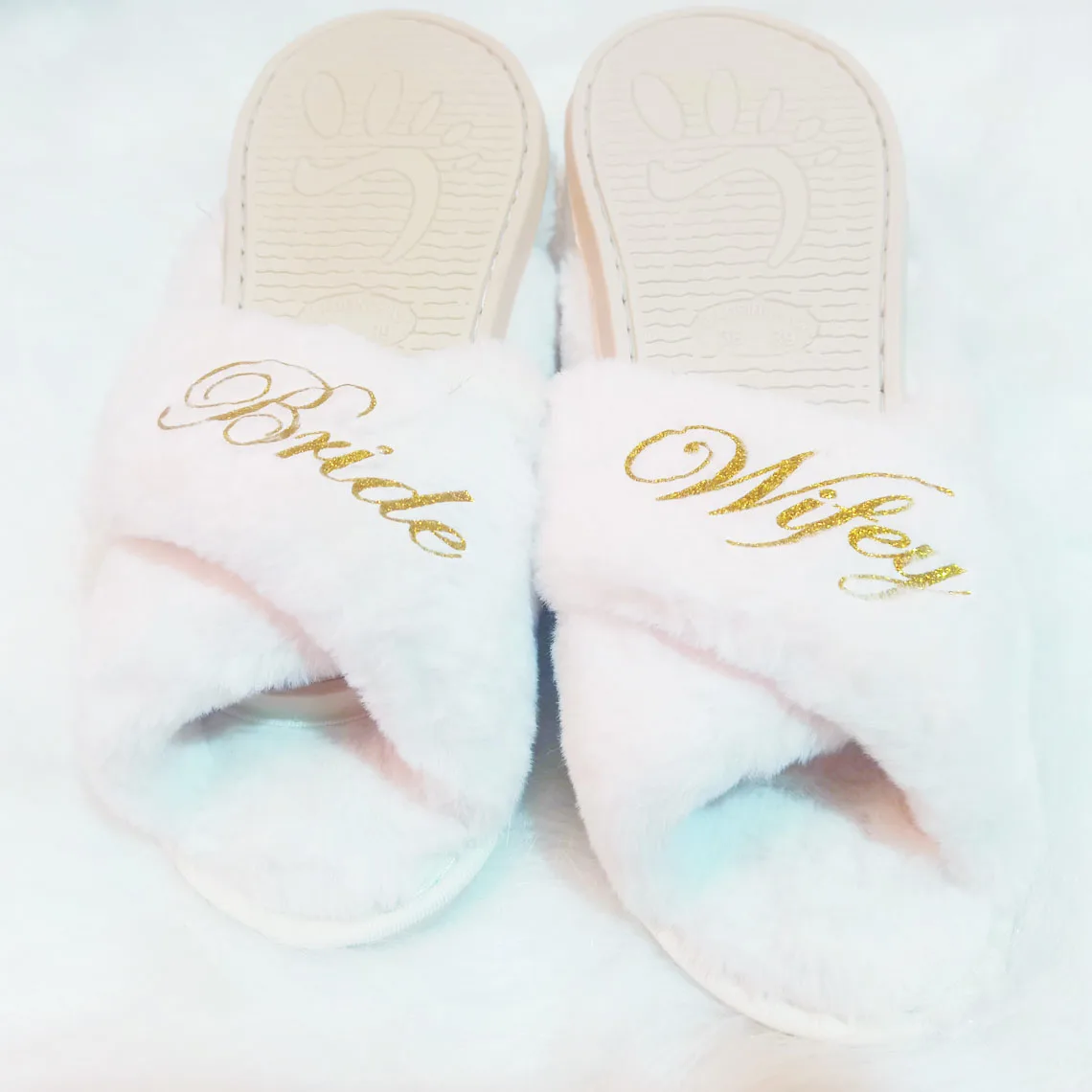 

Personalized Slippers, Coral Velvet Wedding Slippers ，For Bridal Gift, Customizable Shoes,Bridesmaid Gift，Summer Sandals.