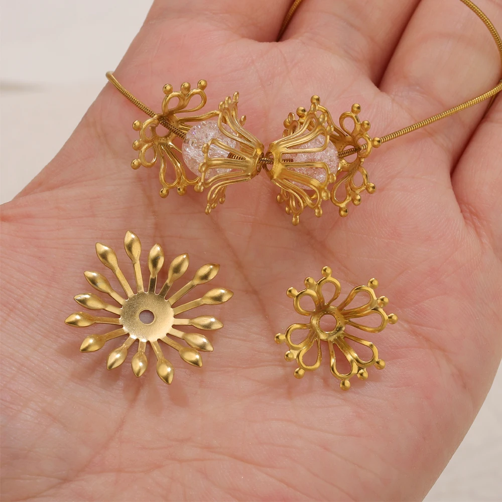 

20pcs Stainless Steels Shiny Vintage Filigree Metal Hollow Flower Spacer Beads End Caps Charms Pendant for Diy Jewelry Making