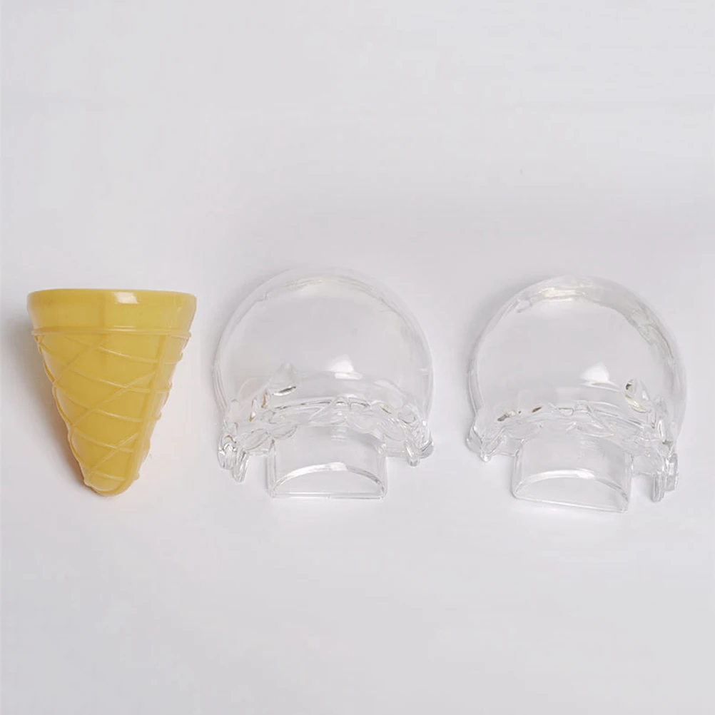 

16pcs Candy Boxes Christmas Ice Cream Shaped Containers Party Favors Plastic Gift Boxes Unique Design Wedding New Year Kids