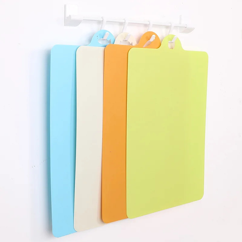 1PC Kitchen Cooking Tool, Flexible Plastic Ultra-thin and Bendable Cutting Board, Food Slicing and Vegetable Cutting