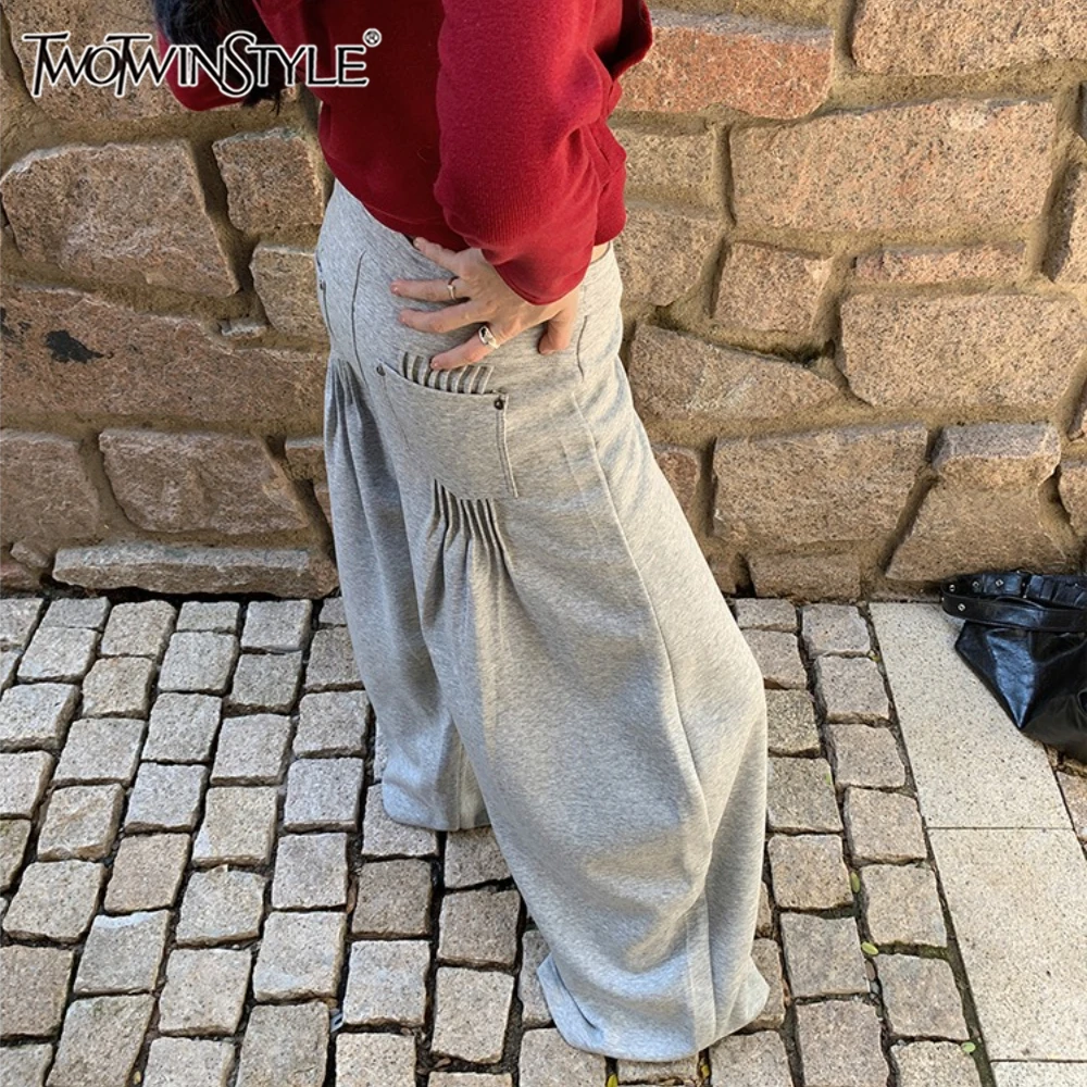 

TWOTWINSTYLE Серые брюки с карманами и минималистичным дизайном, женские свободные повседневные брюки с высокой талией для ленивых, осенняя новая мода