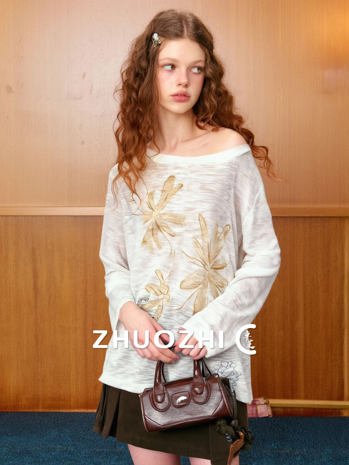 

Текстурированная тонкая футболка с длинным рукавом, универсальный повседневный весенний дизайн, женская модная модель с низкой талией и асимметричным вырезом