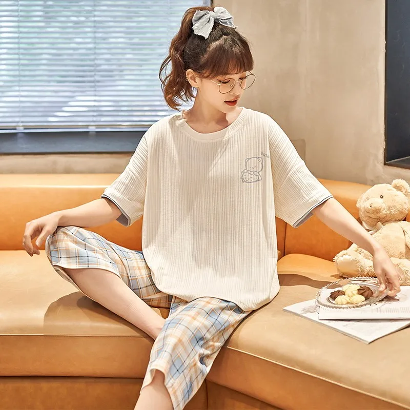 New Summer Cotton Pajamas Set Calf-Length Pants Short Sleeve Nightwear for Young Girls Women's Soft Sleepwear Pijamas Mujer 2013