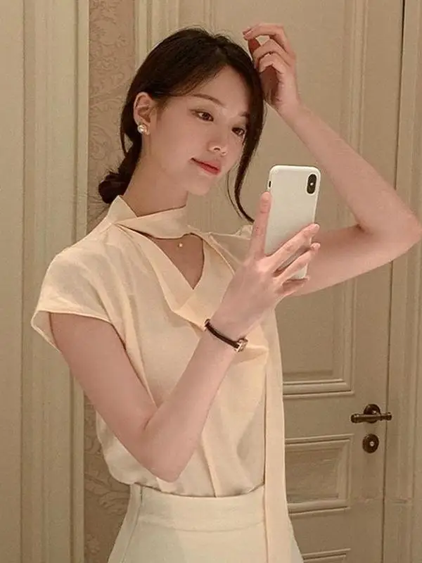 

Dongda Gate New Style Women's Short Sleeve Satin Comfortable Necktie Swing Neck Slim Fit Body Shape Shaping Blouse