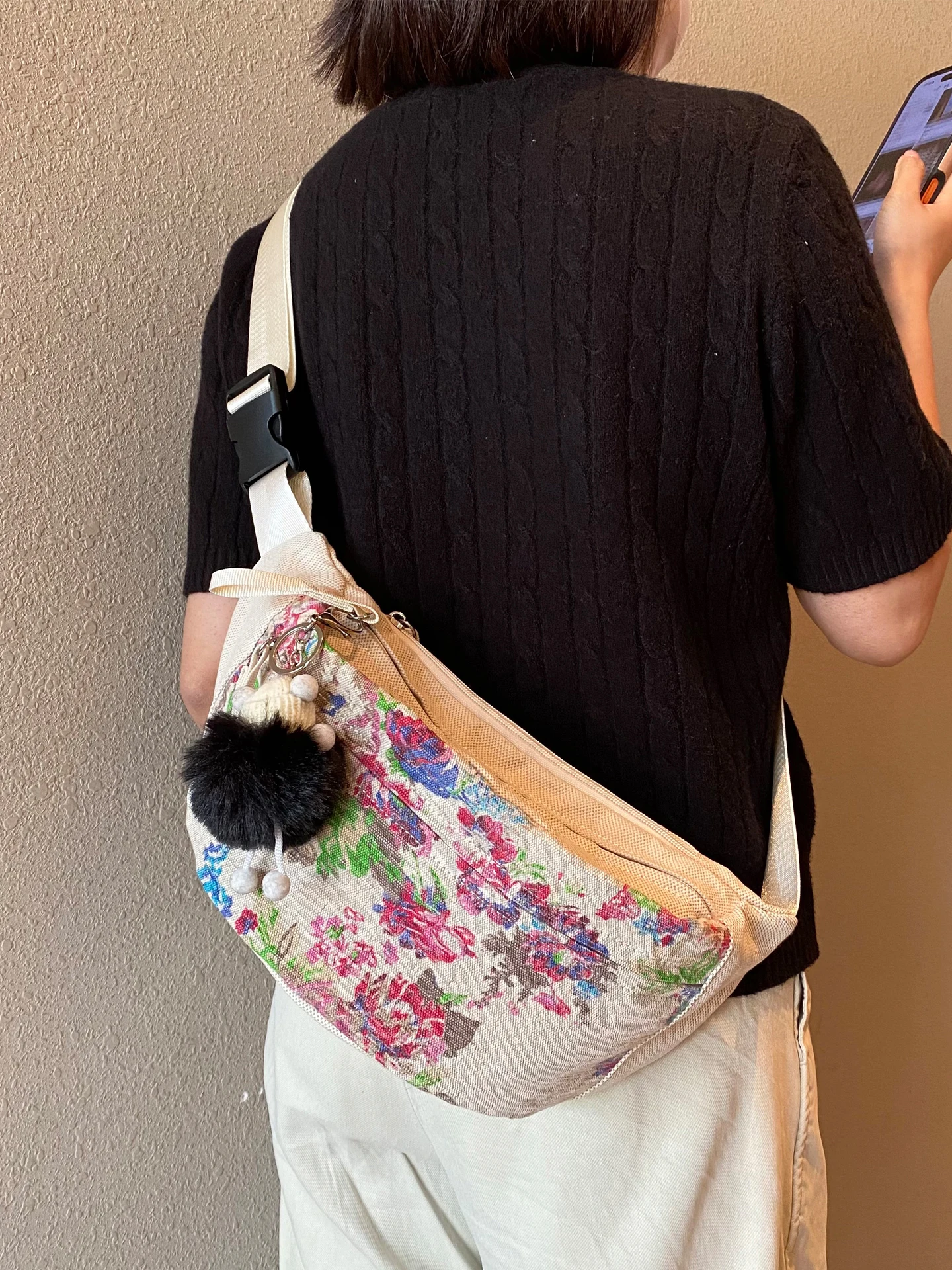 canvas-dumpling-shaped-travel-chest-bag-women's-cotton-linen-printed-multi-layered-crossbody-bag-retro-ethnic-style-casual-bag