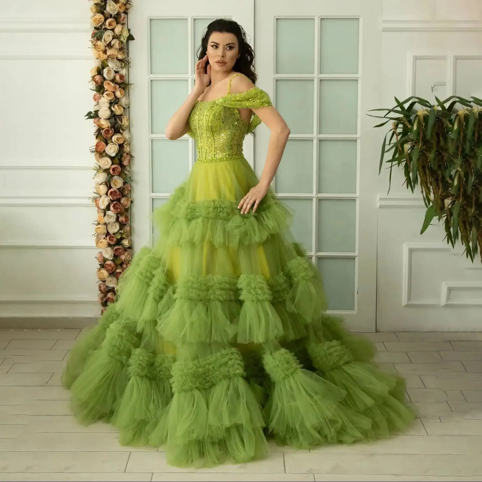 Luxo dubai vestido de festa em camadas exuberante até o chão querida vestidos de noiva apliques miçangas inchado vestidos de baile lantejoulas babados