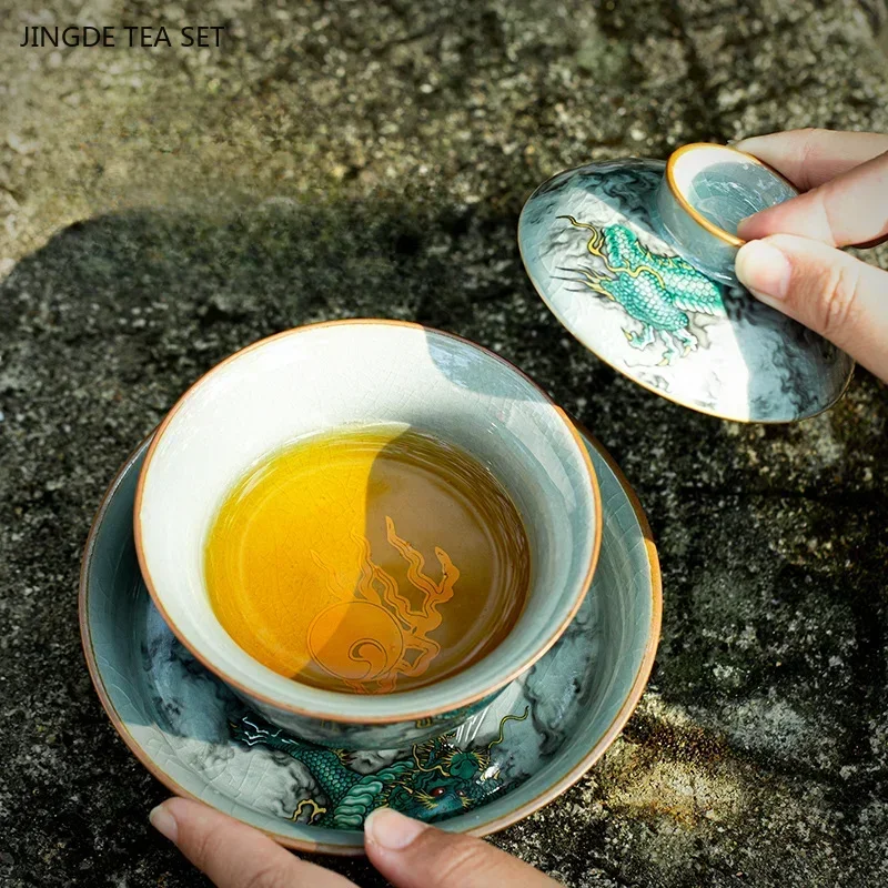 1PCS keramische gaiwan theekom Chinese retro handgemaakte tekening twaalf dierenriem dieren draak gemaakt theekopje high-end thee set gift