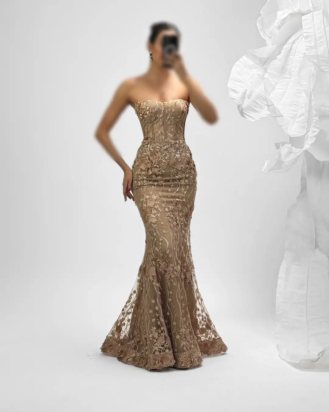 فساتين سهرة بحورية البحر مزينة بالدانتيل من Ofherown بدون حمالات فساتين حفلات الوهم مناسبة خاصة