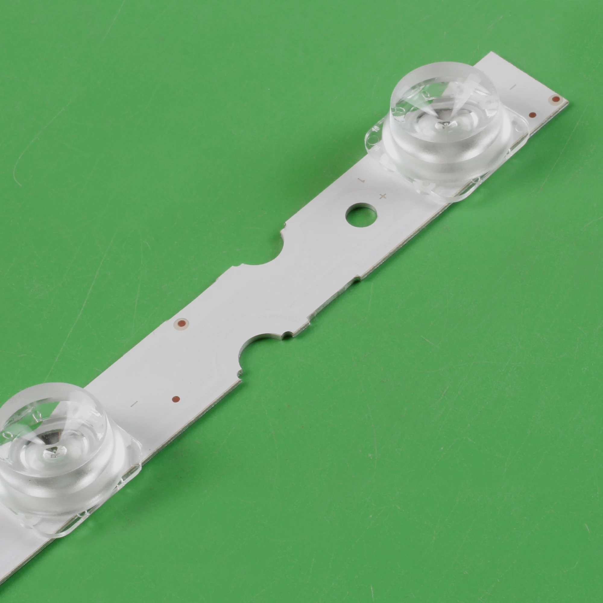 4 개/대 LED 스트립 49UD6303X1 49UD6306X1 49UD6326X1 4C-LB4907-HR01J ZM02J ZM03J ZM04J PF01J PF02J 49HR330M07A0 V3