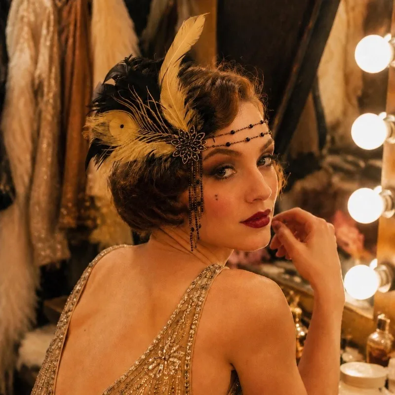 1920s Flapper Crystal Feather Headband – Roaring 20s Gatsby Costume Accessory for Women, Vintage Glam Bridal Headpiece